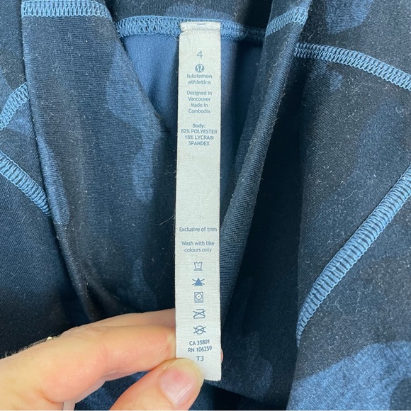 Lululemon WunderUnder Blue Camo Yoga Exercise Pants - Picture 4 of 8